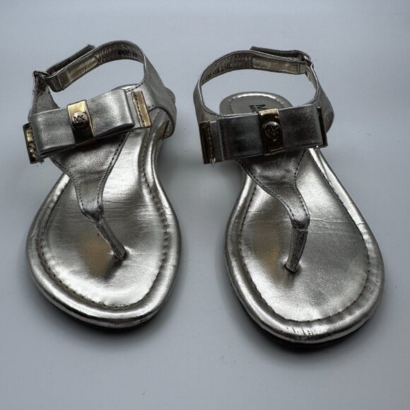Michael Kors Girls‎ Bowstud Gold Sandals Size 12 - Picture 7 of 9